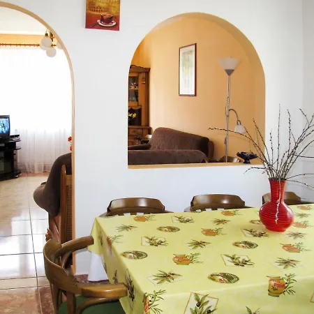 Ferienhaus Holiday Edina - Sza115